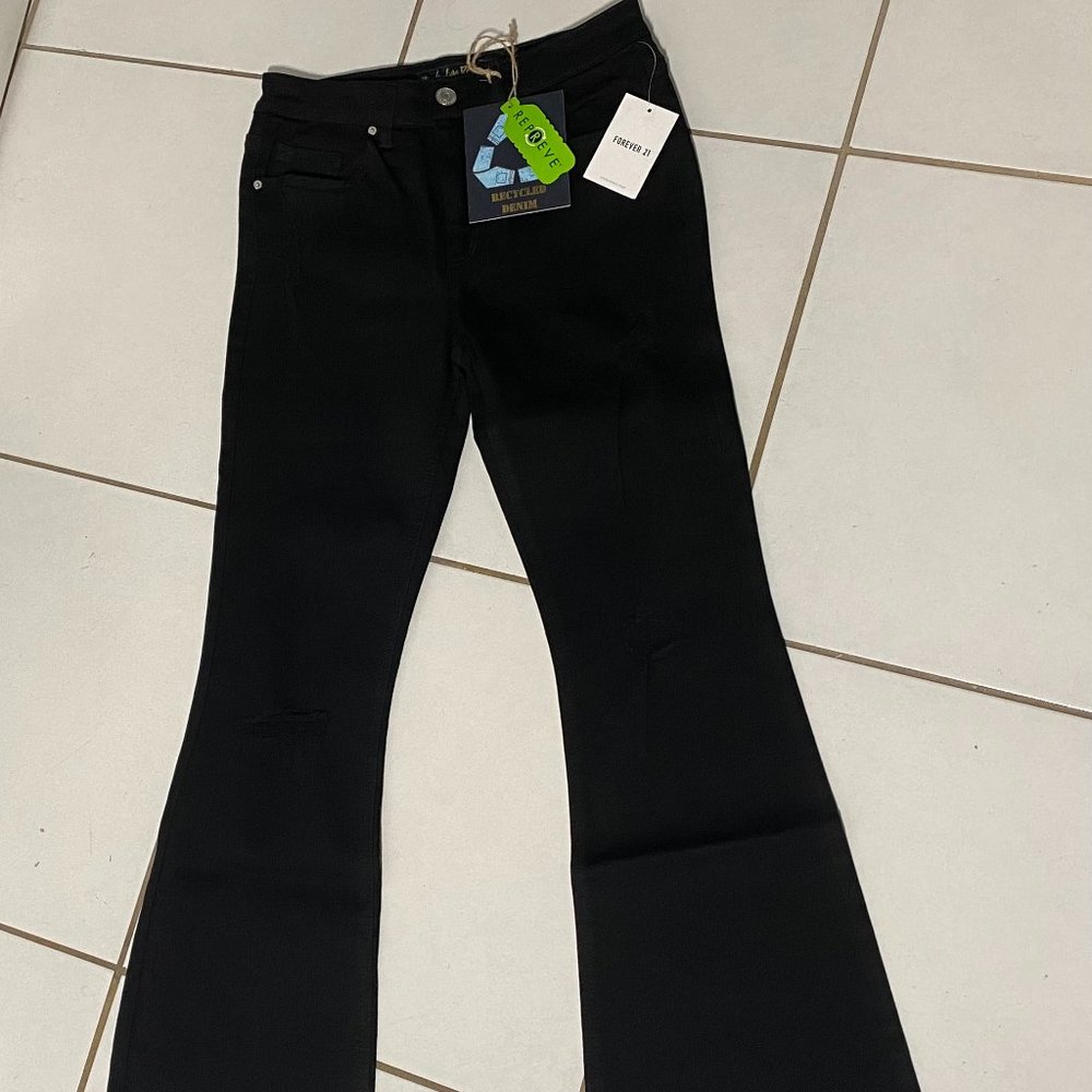 FOREVER 21 Indigo Rein Jeans FLARE High Rise Size: W28 L 32 1/2 Color: Black